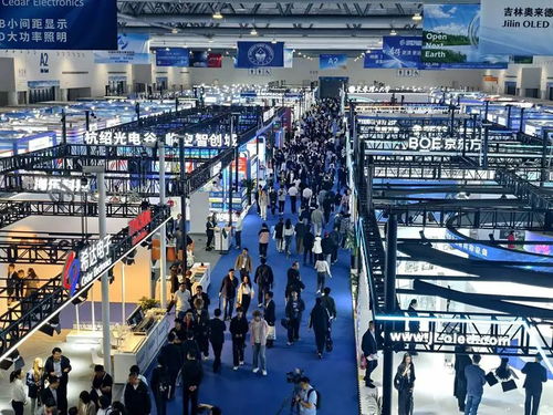 新華社 經濟參考報 區域頭題報道長春光電產業發展