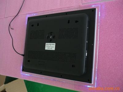 15寸多功能數(shù)碼相框 廣告、禮品與娛樂(lè)的智能之選